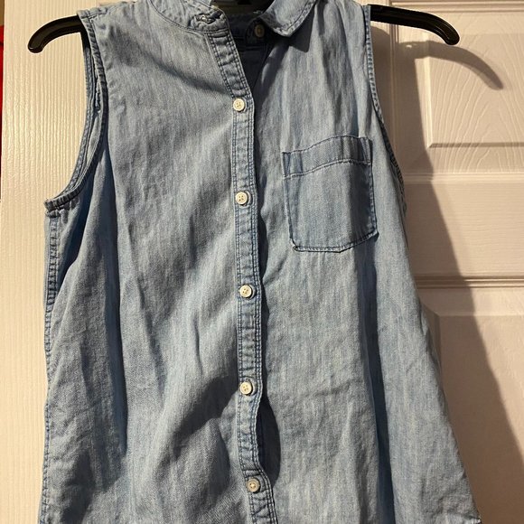 Button down shirt - Picture 1 of 2